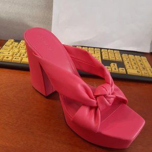 Stylish Pink Platform Sandals